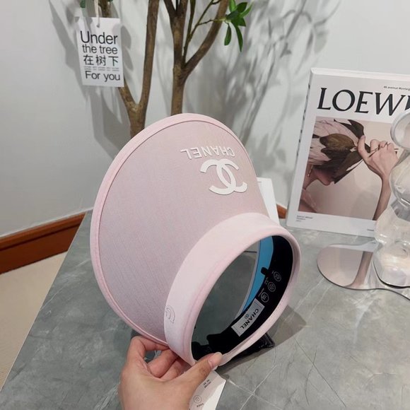 AUTHENTIC CHANEL Hats main image 4